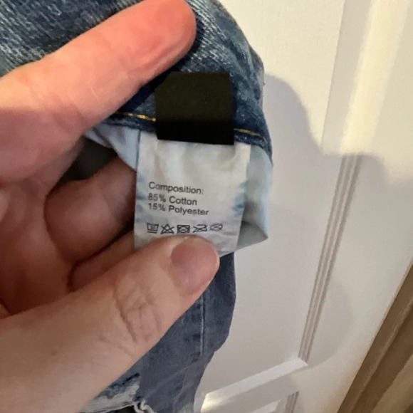 SHEIN jeans with factory holes and distressing, size XS. - Picture 5 of 5